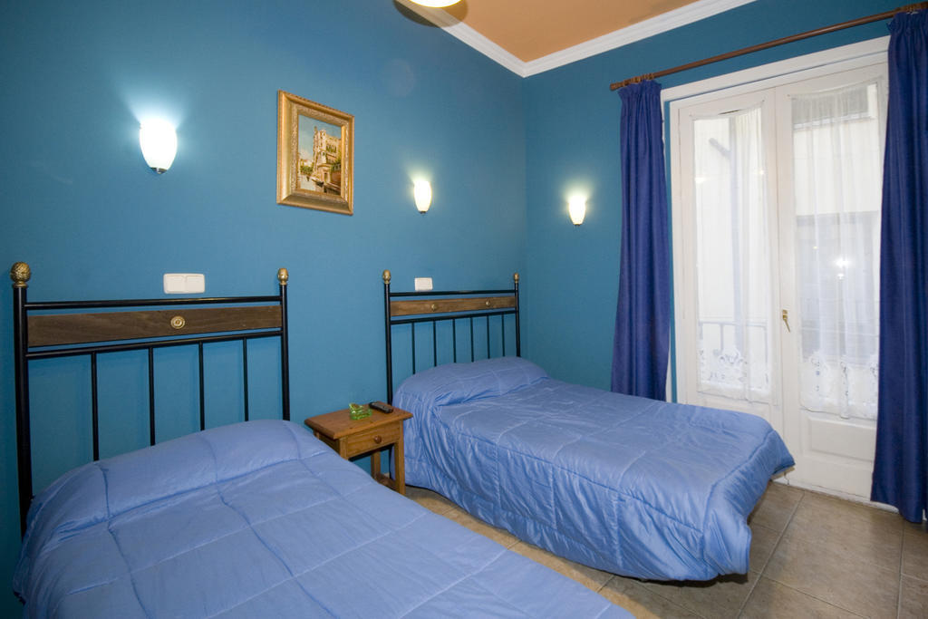Hostal Rico Madrid Rum bild